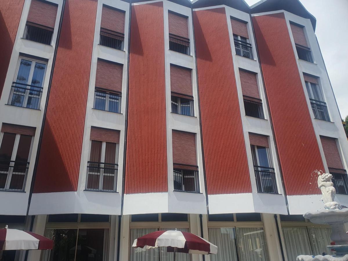 Fegina 3 Deluxe Bedrooms & Bathrooms 몬테로소 알 마레 외부 사진